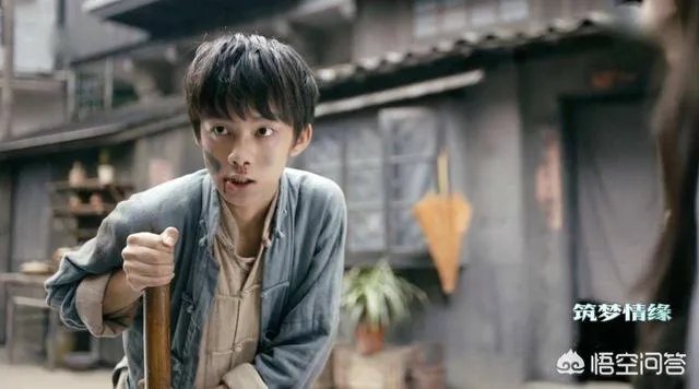 杨幂主演的《筑梦情缘》收视、口碑扑街,曾经的流量女王,为何扛不动收视了?