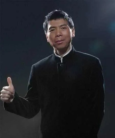 冯小刚作为导演和演员有哪些成就,值得他整天咋咋呼呼的?