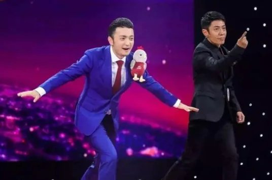 撒贝宁说尼格买提在海下像个灯泡,撒贝宁为何这么说?