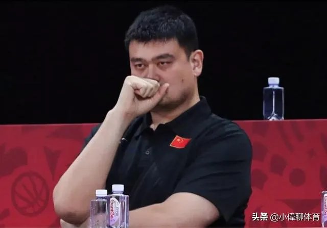 浙江广厦男篮助教王博摊上事了,在CBA比赛现场阻碍记者拍摄,损坏拍摄仪器,如何评价?