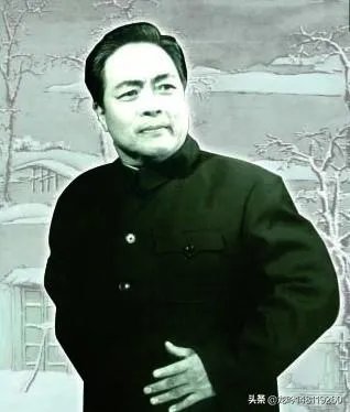 在中国的评书界里,谁能称得上“大师”?举例说明一下?
