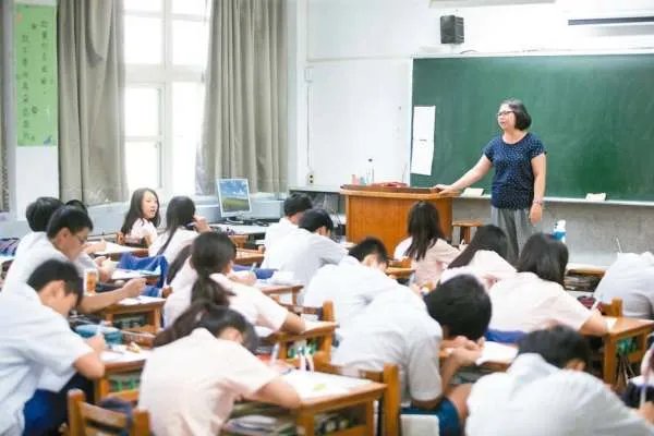 官方回应小学生遭体罚后死亡,家属对此有何表示?