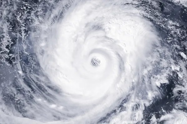 第20号台风纳沙正逐步移入南海，它是如何形成的？如何移动的？
