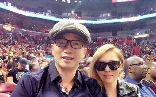 张靓颖男友冯轲是谁：冯轲和张靓颖差多少岁