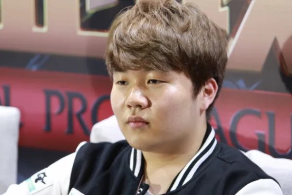 英雄联盟中IG战队的队长是谁啊