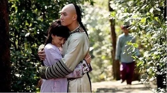 甄嬛传：摩格识破甄嬛私情，为何不向雍正告发？