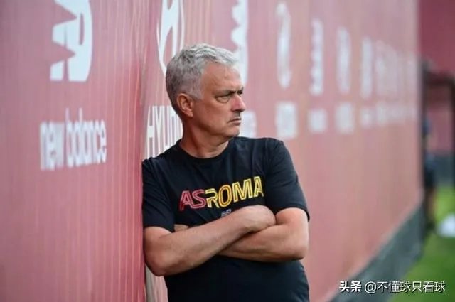 穆里尼奥现在是不是水平露馅了,已经过时并退居二流教练行列了?