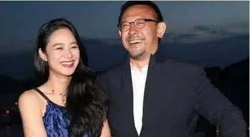 姜文这么骄傲的人,为什么会被老婆周韵“拿”得死死的?