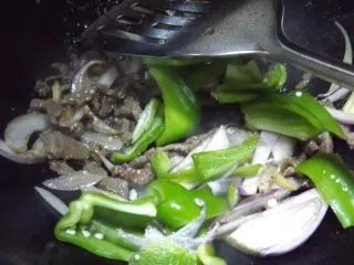 肉丝蘑菇