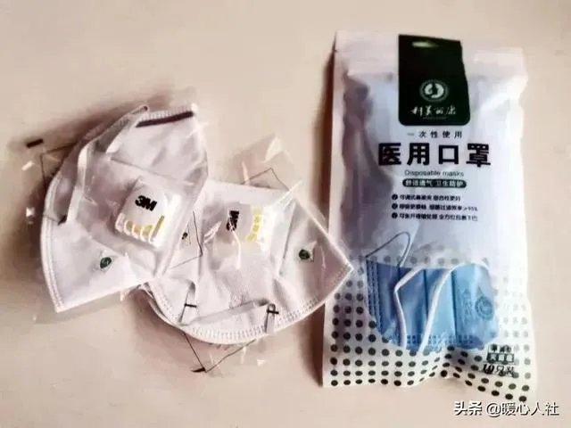 中国目前有没有出口给美国医用口罩和防护服等?