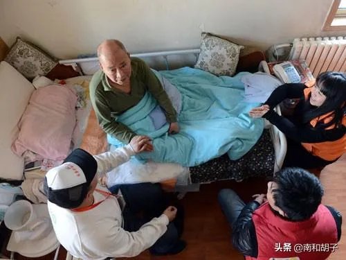 4000万失能老人如何照料?