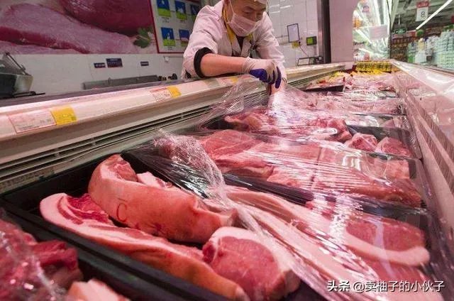 猪价全面暴跌！猪肉降入20元时代，10元猪肉还远吗？