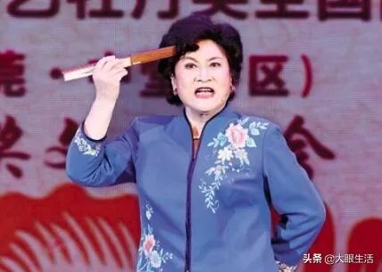 在中国的评书界里,谁能称得上“大师”?举例说明一下?