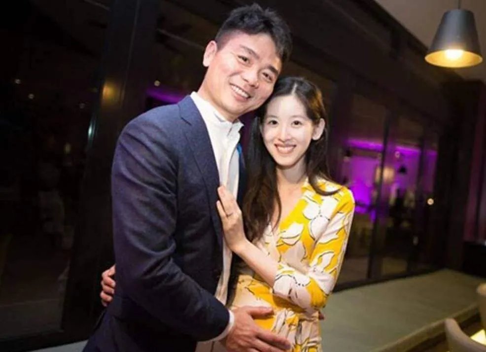 章泽天27岁庆生照引热议，她是如何一步步走到今天的？
