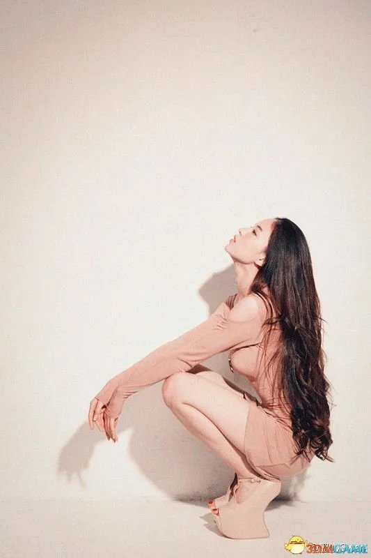 深大校花温健婷新旧照片对比:青涩退去变优雅