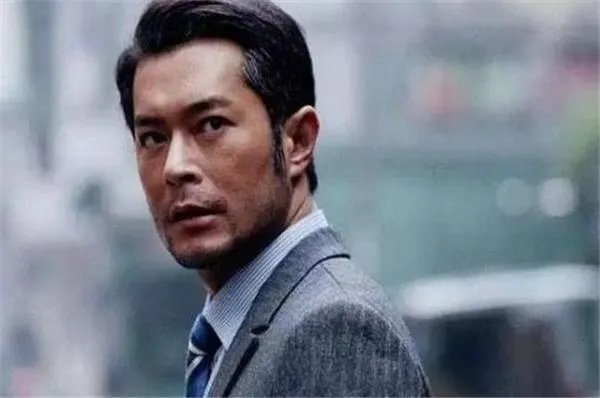 港媒报道古天乐将与萱萱结婚，为什么那么多的明星结婚都很晚？