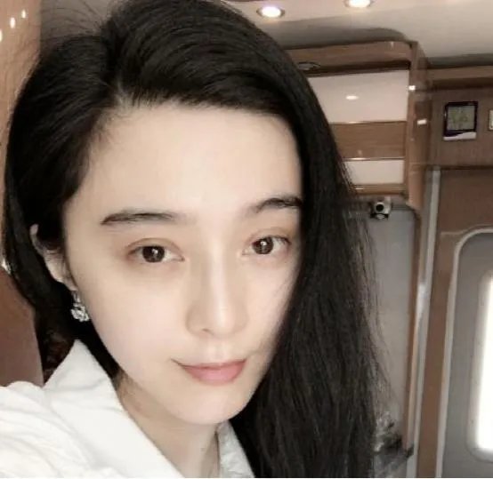 如何看待赵薇和范冰冰之间的真实关系?