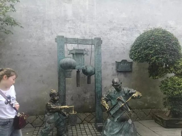 华东五市旅游都有什么推荐的景点和旅游线路。谢谢?