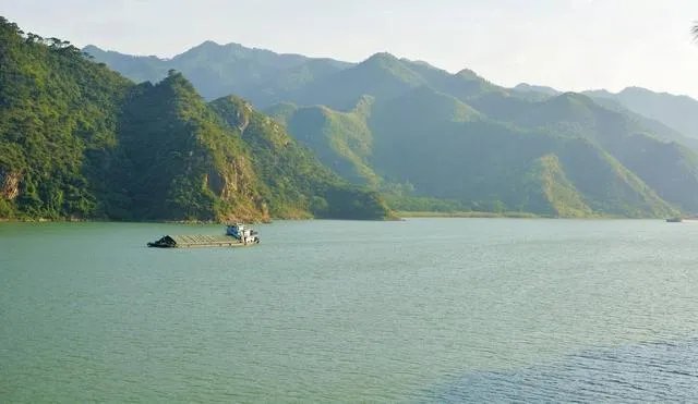 肇庆市周边有哪些旅游景点？