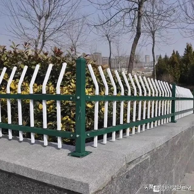 锌钢护栏多少钱一米价?