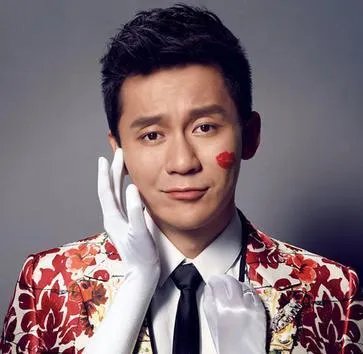 李晨的老实憨厚是真的还是装出来的?为什么他以前的情史混乱?