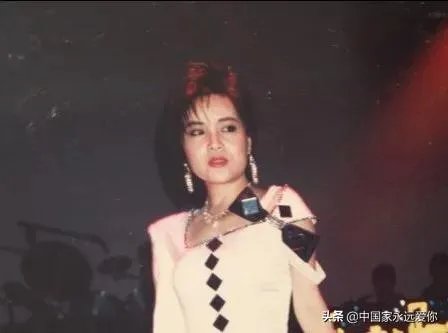 龙飘飘经典老歌50首