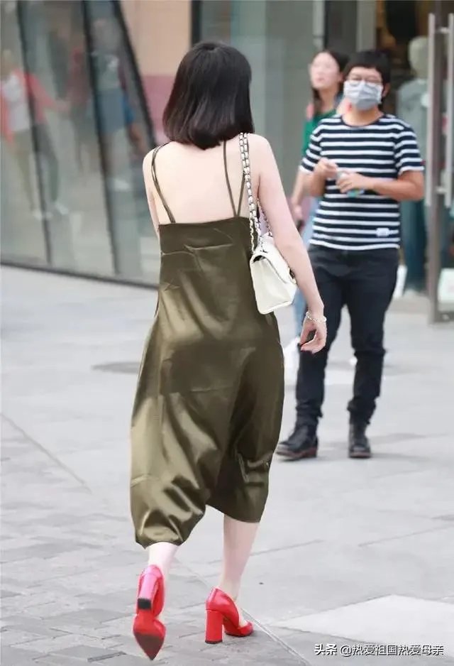 如何看待郑州出现拉杆箱女尸,现在社会人们的生命安全是否能被很好地保障?