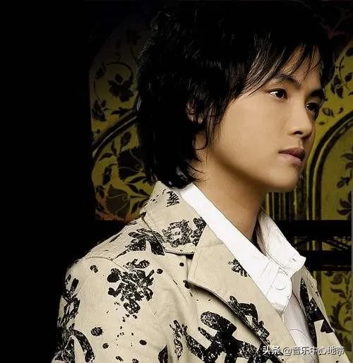 有一首歌深深的打动了自己,自己怎样演唱这首歌曲,才能同样打动别人啊?