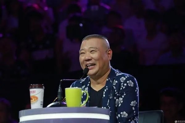 德云社演员齐退群,传刘九儒私联初二女生,是真的吗?