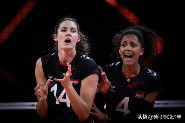 中国女排3比2战胜德国女排,如何评价中国女排的表现?