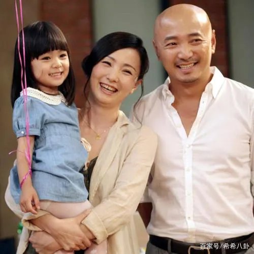 胖到像是怀胎7月孕妇的徐峥,是如何自我调侃的?
