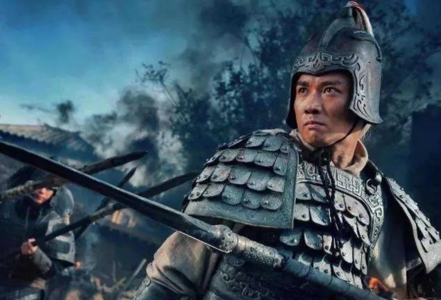 吕布为什么稳坐第一猛将头衔?他有什么骄人战绩吗?