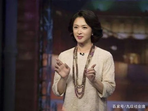 金星老公被问及如何解决生理问题时四字回应,网友:涨知识了。你怎么看?