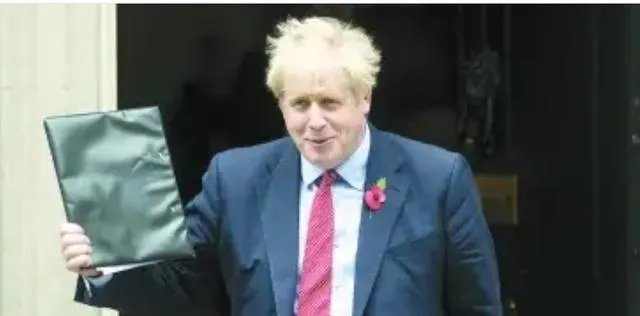 英国首相约翰逊下周一恢复工作,你猜他对英国人最想说的话是什么?