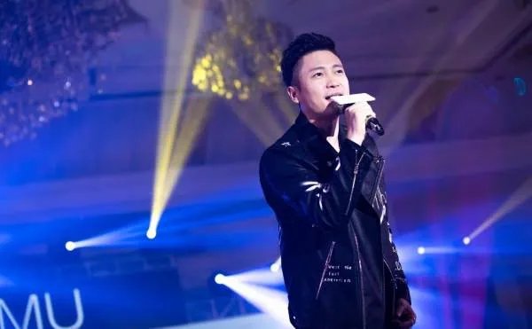 别说我的眼泪你无所谓是哪一年流行的