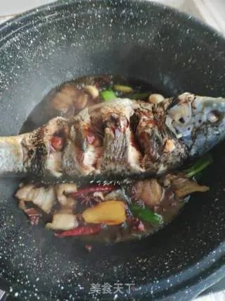 家常红烧鲤鱼