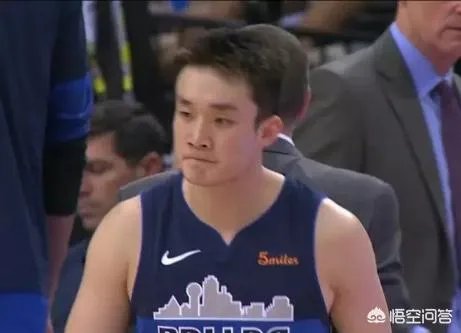 丁彦雨航拿了两届CBA常规赛MVP,为何在NBA地位远不如周琦?