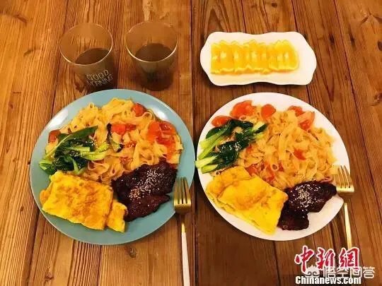 浙江义乌的80后辣妈,为孩子做百变早餐成网红,你怎么看?