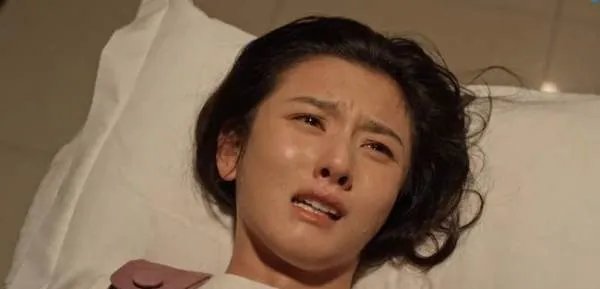 《乔家的儿女》里放荡不羁爱自由的戚成钢,一生中都做过哪些错事?