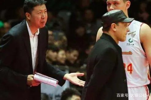 八一男篮退出CBA,球员可以转会,王治郅该怎么办?