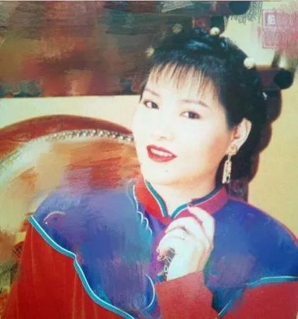 龙飘飘经典老歌50首