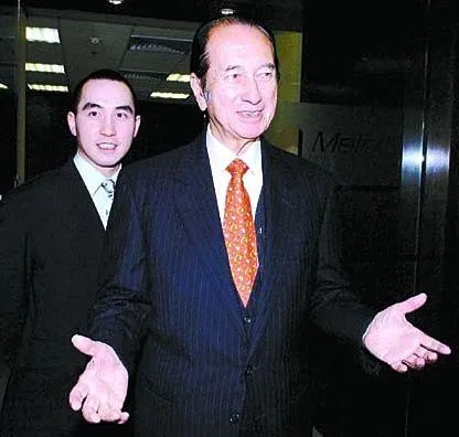何鸿燊仍未下葬全家难办喜事,死去这么长时间,为何不下葬?