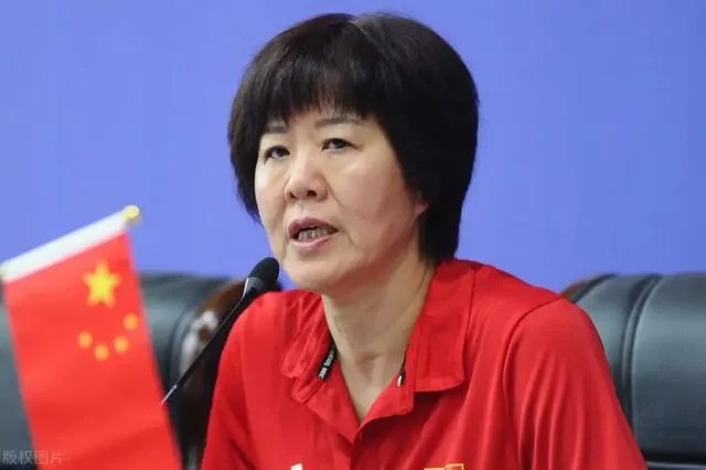 21年女排联赛朱婷为什么没有上场?朱婷今年世界比赛不参加了吗？