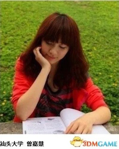 深大校花温健婷新旧照片对比:青涩退去变优雅