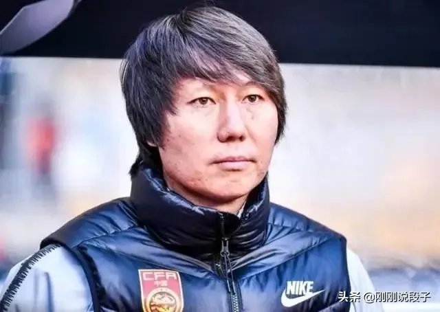 世预赛40强已经推迟到10月份进行,为何国足还要到迪拜集结训练?