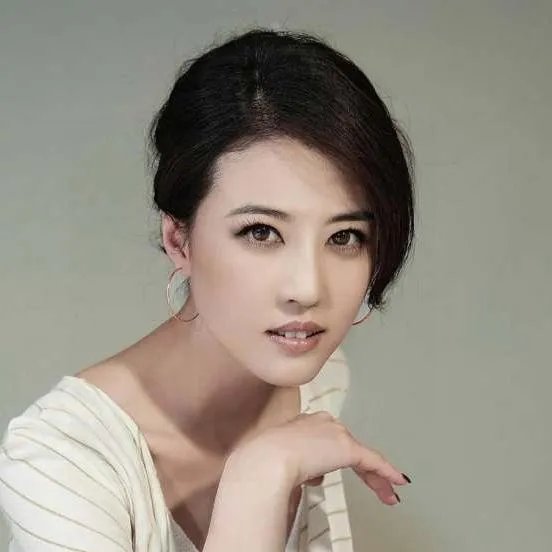 都说陈松伶是心酸儿媳,她在婆婆面前真的有那么可怜吗?