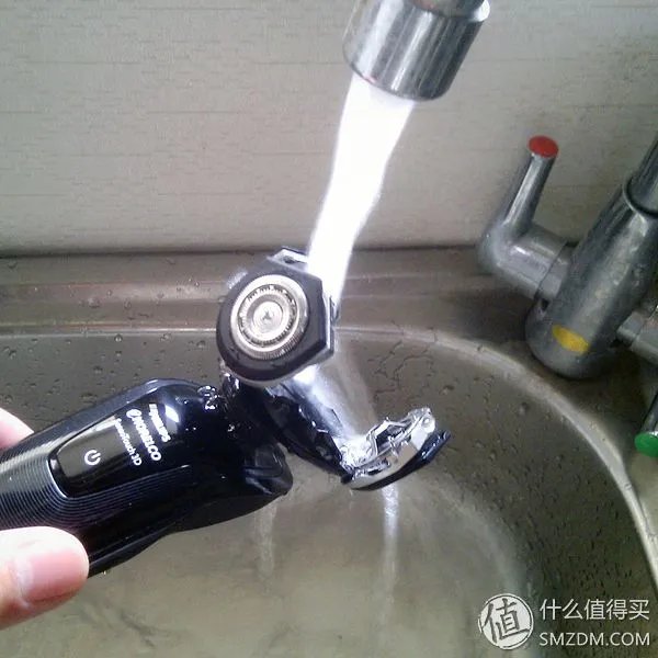 有真人兽！飞利浦 (Philips) RQ1250 臻锋系列电动剃须刀