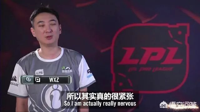如何看待小智回应“给王思聪跪下一个小时”的传言,并且直播间爆粗口怒喷王思聪?