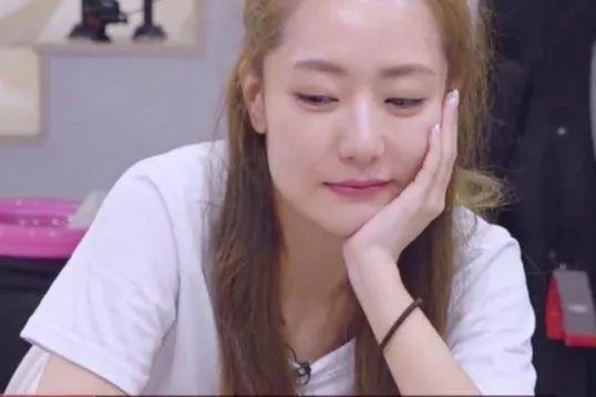 白冰被黄龄和蓝盈莹唱哭了,哪些歌只适合一个人听