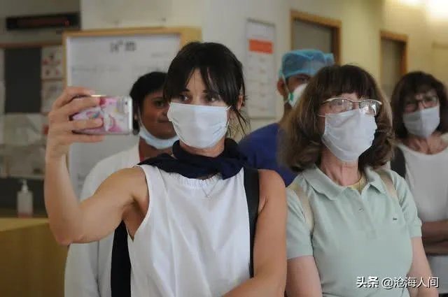 美国新冠病毒确诊那么多人,为啥死亡率那么低?说明了什么?